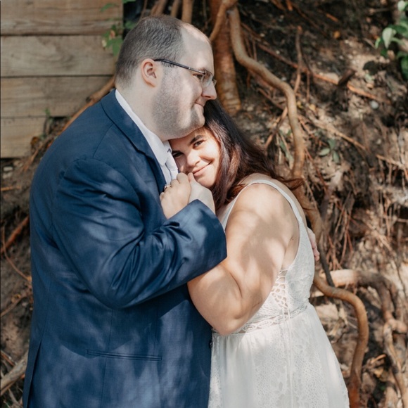 Meet Jacalyn - Picture 3 of 7